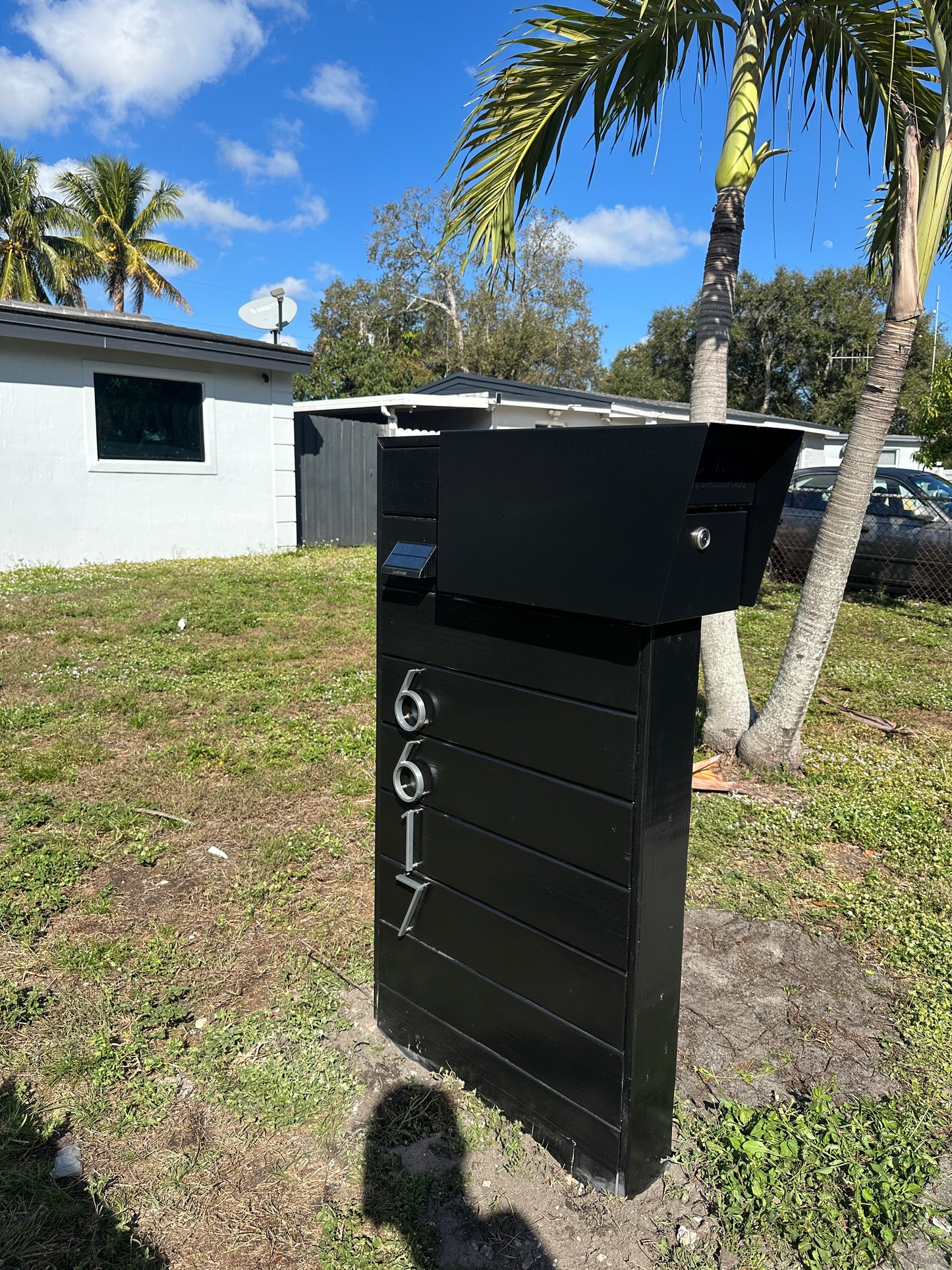 Thumbs Up Midnight Mailbox