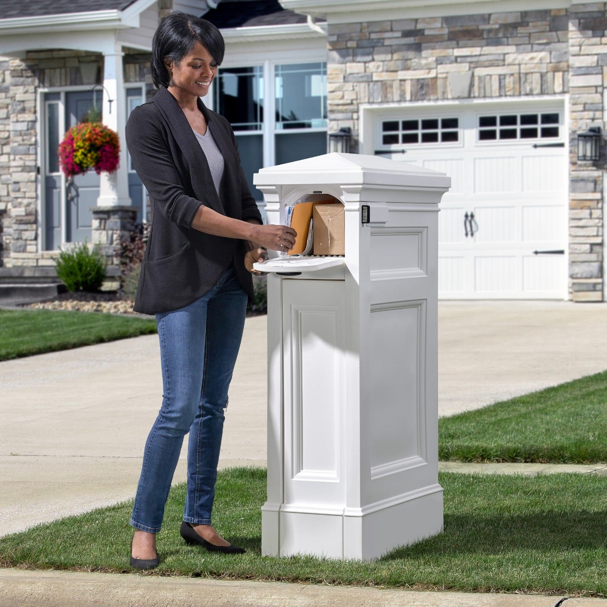 Atherton Reserve storage mailbox in Classic White