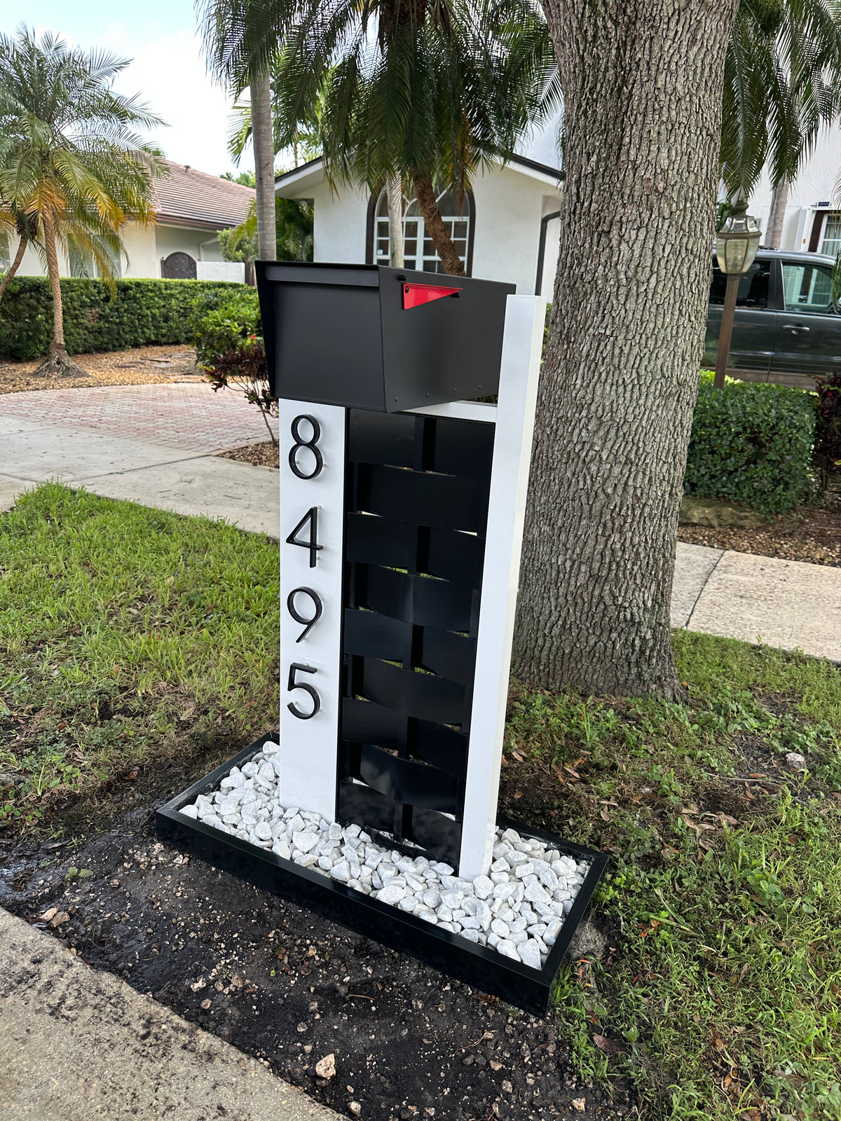 Mailbox Base Box "Hand-Crafted"