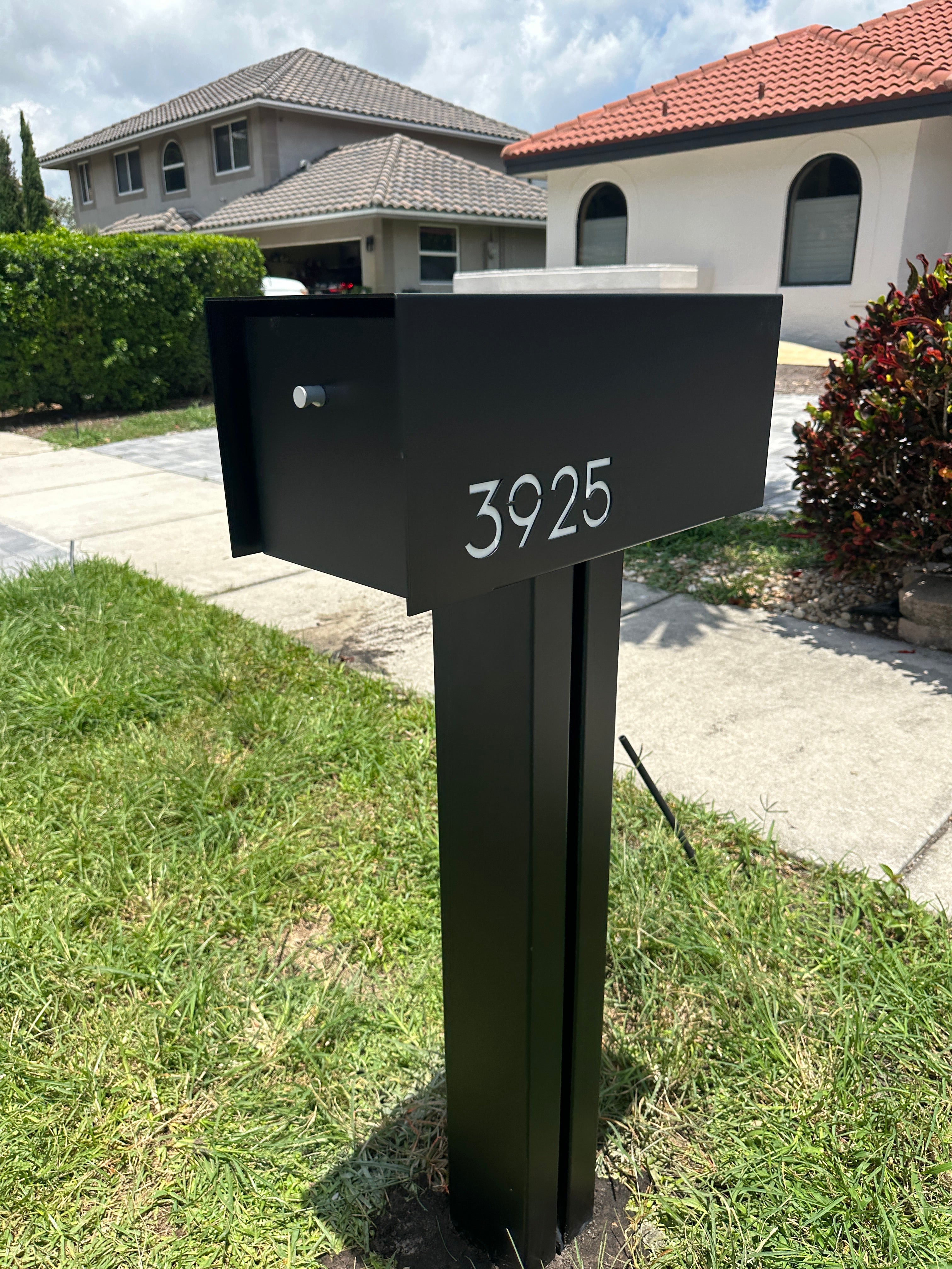 Hazelwood Accent Plate