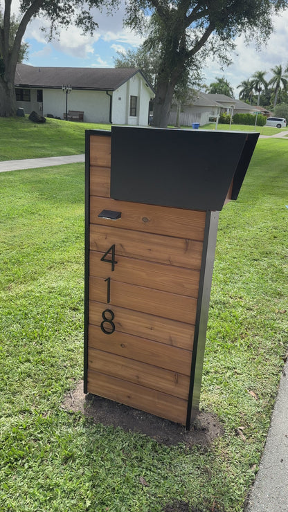 Thumbs Up Stained Cedar "Chocolate"