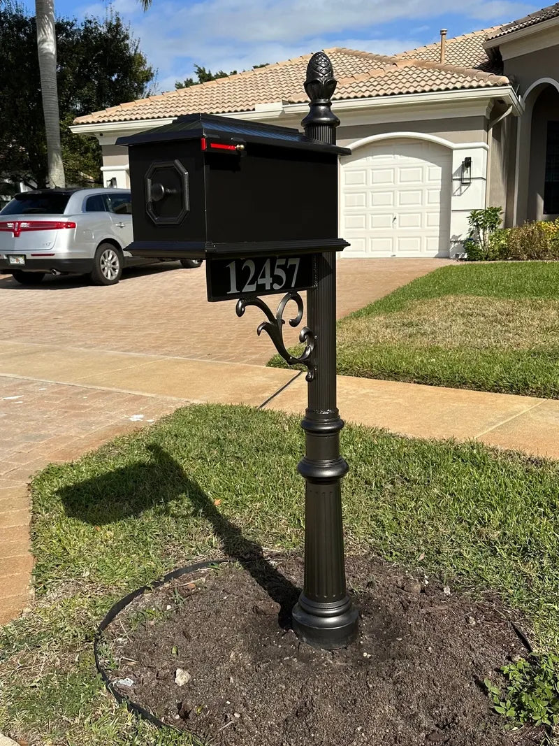 Kingston Sorrento Mailbox